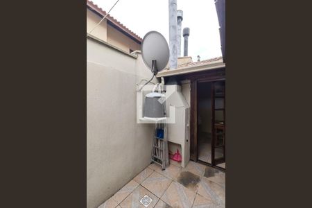 Casa de condomínio à venda com 98m², 3 quartos e 3 vagasQuintal