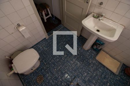 Casa à venda com 160m², 3 quartos e 1 vaga Casa à venda com 160m², 3 quartos e 1 vagaBanheiro