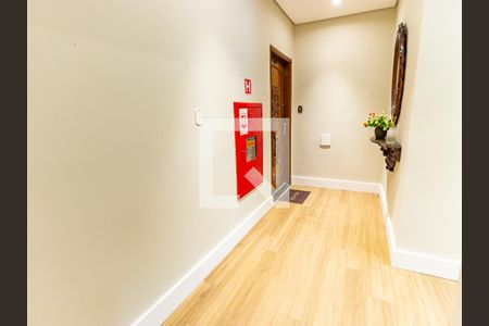 Apartamento à venda com 187m², 3 quartos e 1 vaga Apartamento à venda com 187m², 3 quartos e 1 vagaHall do elevador