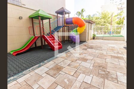 Apartamento à venda com 187m², 3 quartos e 1 vaga Apartamento à venda com 187m², 3 quartos e 1 vagaÁrea comum - Playground