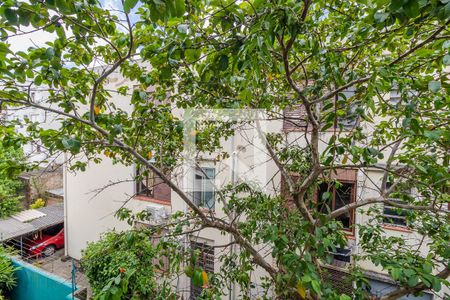 Vista Quarto de apartamento para alugar com 1 quarto, 46m² em Azenha, Porto Alegre