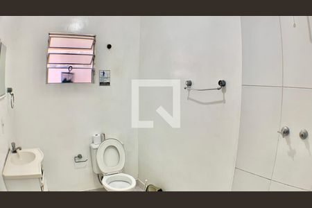 Casa à venda com 232m², 5 quartos e 2 vagasBanheiro 2