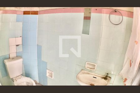 Casa à venda com 232m², 5 quartos e 2 vagasLavabo