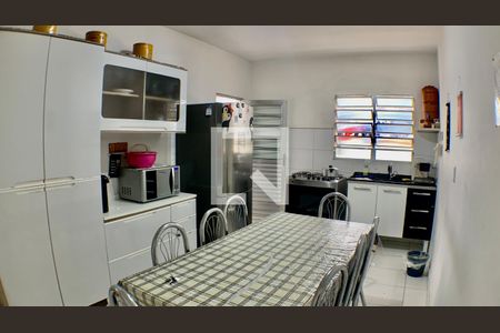 Casa à venda com 232m², 5 quartos e 2 vagasCozinha 2