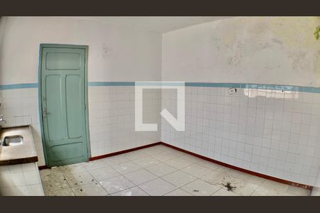 Casa à venda com 232m², 5 quartos e 2 vagasCozinha