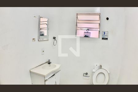 Casa à venda com 232m², 5 quartos e 2 vagasBanheiro 2