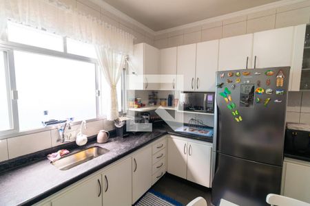 Casa à venda com 260m², 4 quartos e 5 vagasCozinha