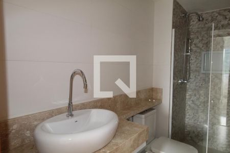 Apartamento à venda com 111m², 3 quartos e 2 vagasBanheiro do corredor