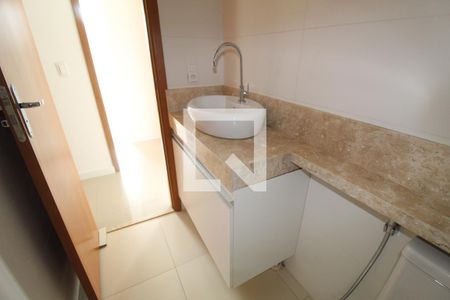 Apartamento à venda com 111m², 3 quartos e 2 vagasBanheiro do corredor