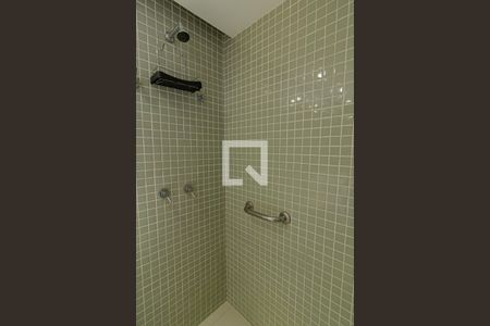 Banheiro 1 de apartamento à venda com 2 quartos, 73m² em Barra da Tijuca, Rio de Janeiro