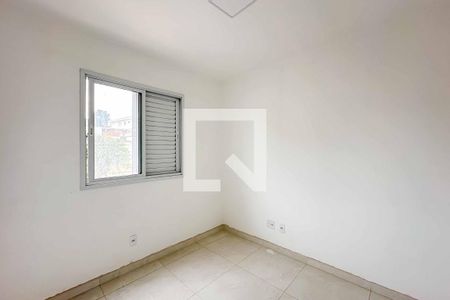 Quarto 2 de apartamento para alugar com 2 quartos, 50m² em Vila Pita, São Paulo
