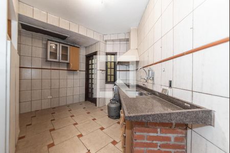 Casa à venda com 115m², 3 quartos e 2 vagasCozinha