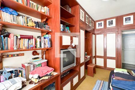 Apartamento à venda com 400m², 4 quartos e 2 vagasQuarto 02