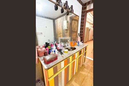 Apartamento à venda com 400m², 4 quartos e 2 vagasBanheiro 03