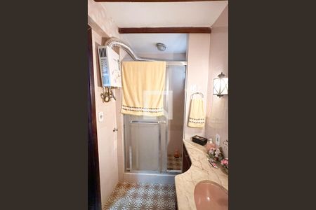 Apartamento à venda com 400m², 4 quartos e 2 vagasBanheiro 02