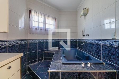 Casa de condomínio à venda com 640m², 4 quartos e 3 vagasBanheiro da Suíte 2