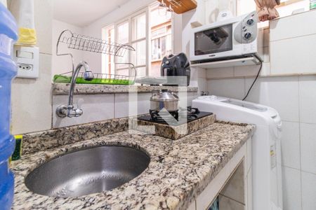 Apartamento à venda com 33m², 1 quarto e sem vagaCozinha e Área de Serviço