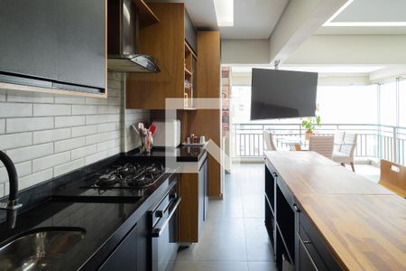 Apartamento à venda com 93m², 3 quartos e 2 vagas Apartamento à venda com 93m², 3 quartos e 2 vagasCozinha e Área de Serviço