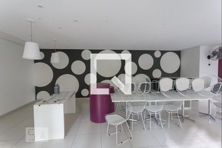 Apartamento à venda com 93m², 3 quartos e 2 vagas Apartamento à venda com 93m², 3 quartos e 2 vagasÁrea comum - Salão de festas