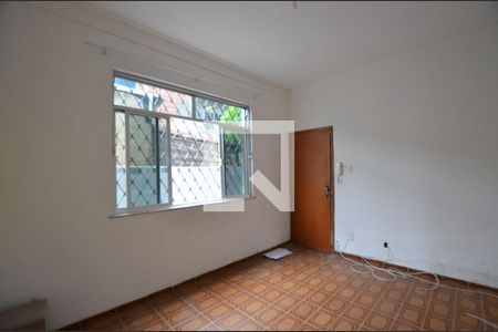 Sala de apartamento para alugar com 2 quartos, 61m² em Marechal Hermes, Rio de Janeiro