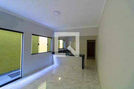 Sala de casa para alugar com 2 quartos, 110m² em Vila Virginia, Itaquaquecetuba