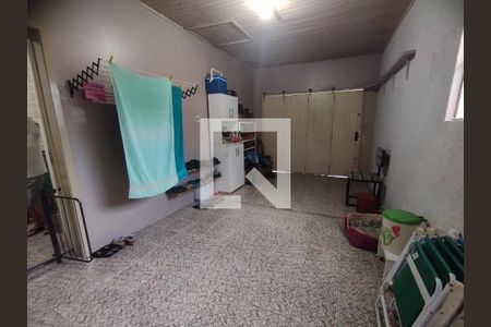 Casa à venda com 160m², 3 quartos e 2 vagas Casa à venda com 160m², 3 quartos e 2 vagasÁrea de Serviço