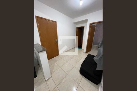 Sala de estar de apartamento para alugar com 1 quarto, 40m² em Vila Butantã, São Paulo