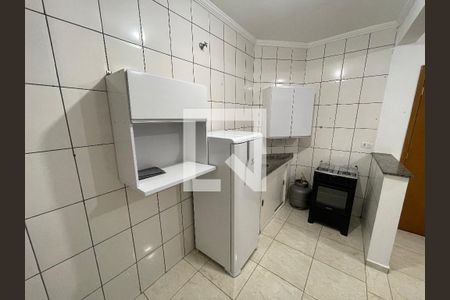 Cozinha de apartamento para alugar com 1 quarto, 40m² em Vila Butantã, São Paulo