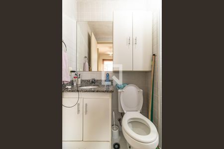 Banheiro de apartamento à venda com 1 quarto, 29m² em Vila Buarque, São Paulo