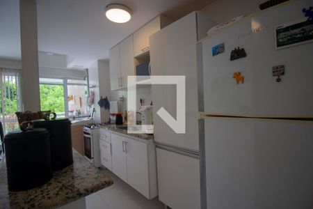 Apartamento à venda com 83m², 2 quartos e 1 vagaCozinha e Área de Serviço