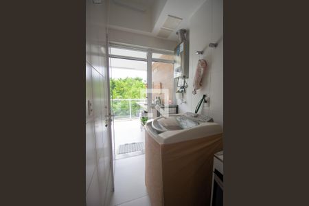 Apartamento à venda com 83m², 2 quartos e 1 vagaCozinha e Área de Serviço