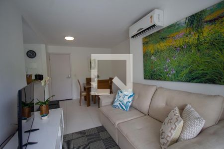 Apartamento à venda com 83m², 2 quartos e 1 vagaSala