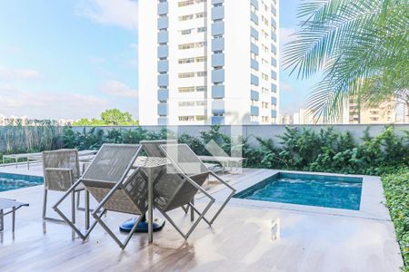 Apartamento à venda com 58m², 2 quartos e 1 vaga Apartamento à venda com 58m², 2 quartos e 1 vagaÁrea comum - Piscina