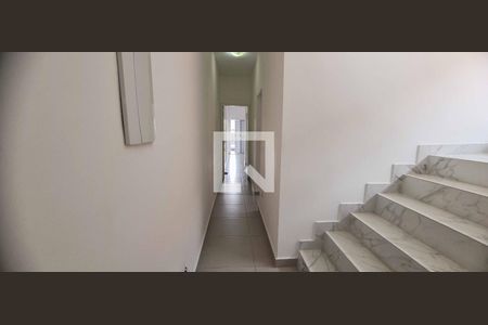 Casa à venda com 170m², 3 quartos e 4 vagasCorredor