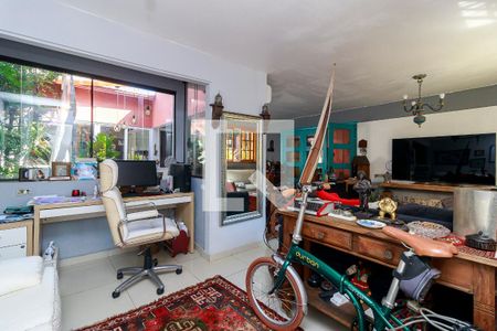 Sala de casa à venda com 4 quartos, 300m² em Brooklin Paulista, São Paulo