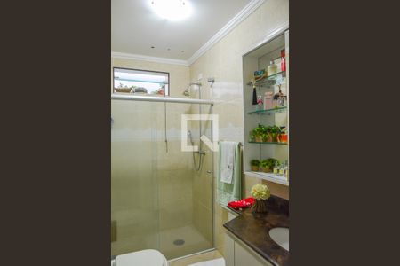 Casa à venda com 280m², 4 quartos e 3 vagas Casa à venda com 280m², 4 quartos e 3 vagasBanheiro da Suíte