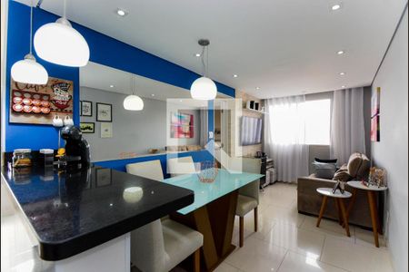 Sala de apartamento à venda com 2 quartos, 44m² em Jardim Adriana, Guarulhos