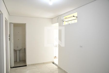 Sala de casa para alugar com 2 quartos, 65m² em Jardim Leonor, Cotia