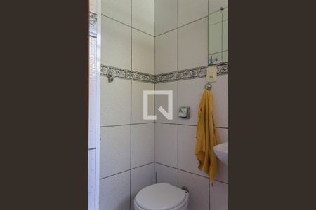 Banheiro da Suíte 1 de casa à venda com 2 quartos, 138m² em Jardim Calux, São Bernardo do Campo