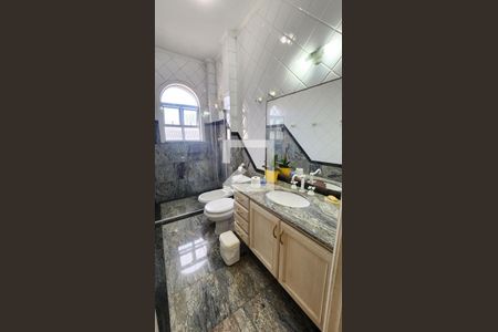 Apartamento para alugar com 350m², 5 quartos e 3 vagas Apartamento para alugar com 350m², 5 quartos e 3 vagasBanheiro Social