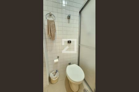 Apartamento para alugar com 350m², 5 quartos e 3 vagas Apartamento para alugar com 350m², 5 quartos e 3 vagasBanheiro de serviço