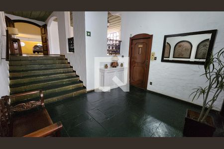 Apartamento para alugar com 350m², 5 quartos e 3 vagas Apartamento para alugar com 350m², 5 quartos e 3 vagasHall de entrada