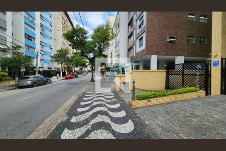 Apartamento para alugar com 350m², 5 quartos e 3 vagas Apartamento para alugar com 350m², 5 quartos e 3 vagasVista da Rua