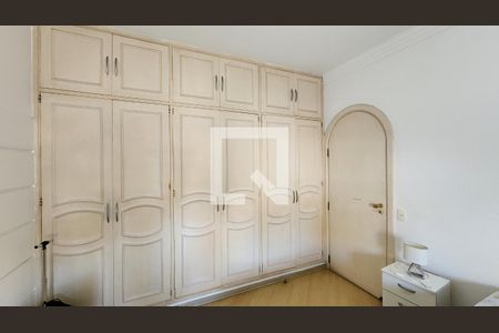 Apartamento para alugar com 350m², 5 quartos e 3 vagas Apartamento para alugar com 350m², 5 quartos e 3 vagasQuarto 3 - Armários