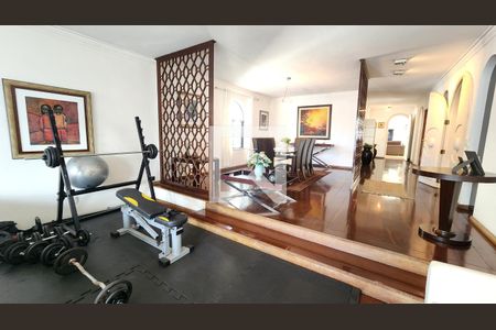 Apartamento para alugar com 350m², 5 quartos e 3 vagas Apartamento para alugar com 350m², 5 quartos e 3 vagasDetalhe Sala