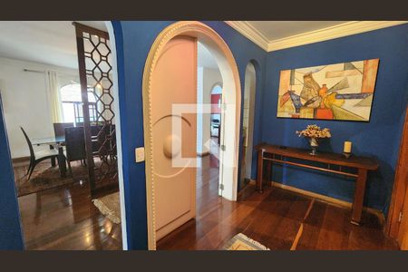 Apartamento para alugar com 350m², 5 quartos e 3 vagas Apartamento para alugar com 350m², 5 quartos e 3 vagasEntrada