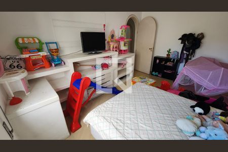 Apartamento para alugar com 350m², 5 quartos e 3 vagas Apartamento para alugar com 350m², 5 quartos e 3 vagasQuarto 4