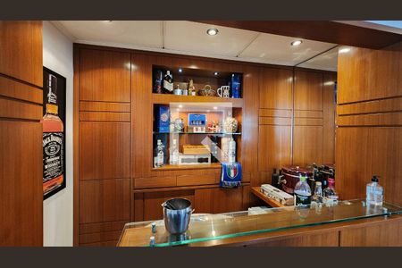 Apartamento para alugar com 350m², 5 quartos e 3 vagas Apartamento para alugar com 350m², 5 quartos e 3 vagasBar