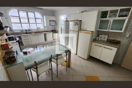 Apartamento para alugar com 350m², 5 quartos e 3 vagas Apartamento para alugar com 350m², 5 quartos e 3 vagasCozinha