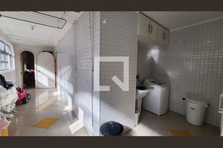 Apartamento para alugar com 350m², 5 quartos e 3 vagas Apartamento para alugar com 350m², 5 quartos e 3 vagasÁrea de Serviço